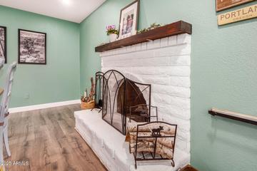 863 W Kiva Ave., Mesa, AZ 85210