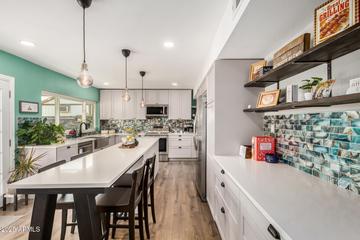 863 W Kiva Ave., Mesa, AZ 85210