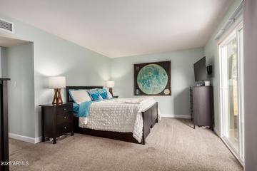 863 W Kiva Ave., Mesa, AZ 85210