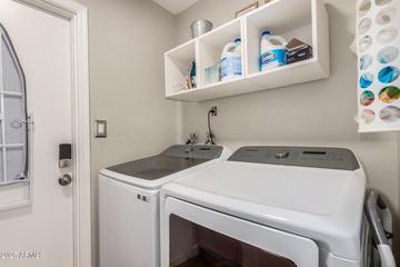 863 W Kiva Ave., Mesa, AZ 85210