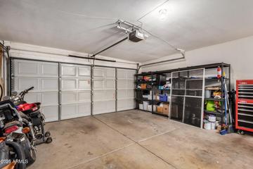 863 W Kiva Ave., Mesa, AZ 85210