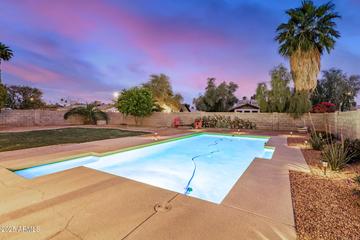 863 W Kiva Ave., Mesa, AZ 85210