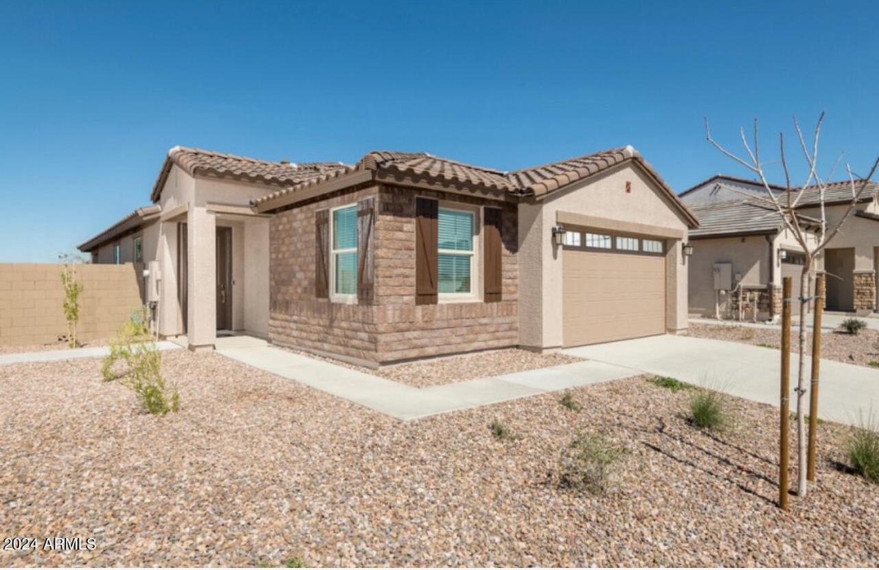 8272 N 170th Ln., Waddell, AZ 85355