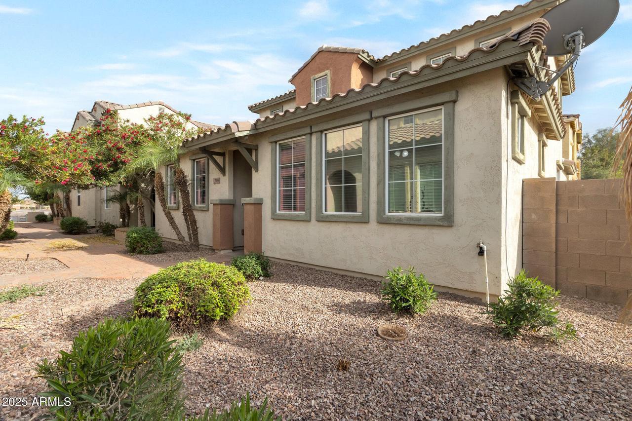 7336 S 48th Glen, Laveen, AZ 85339