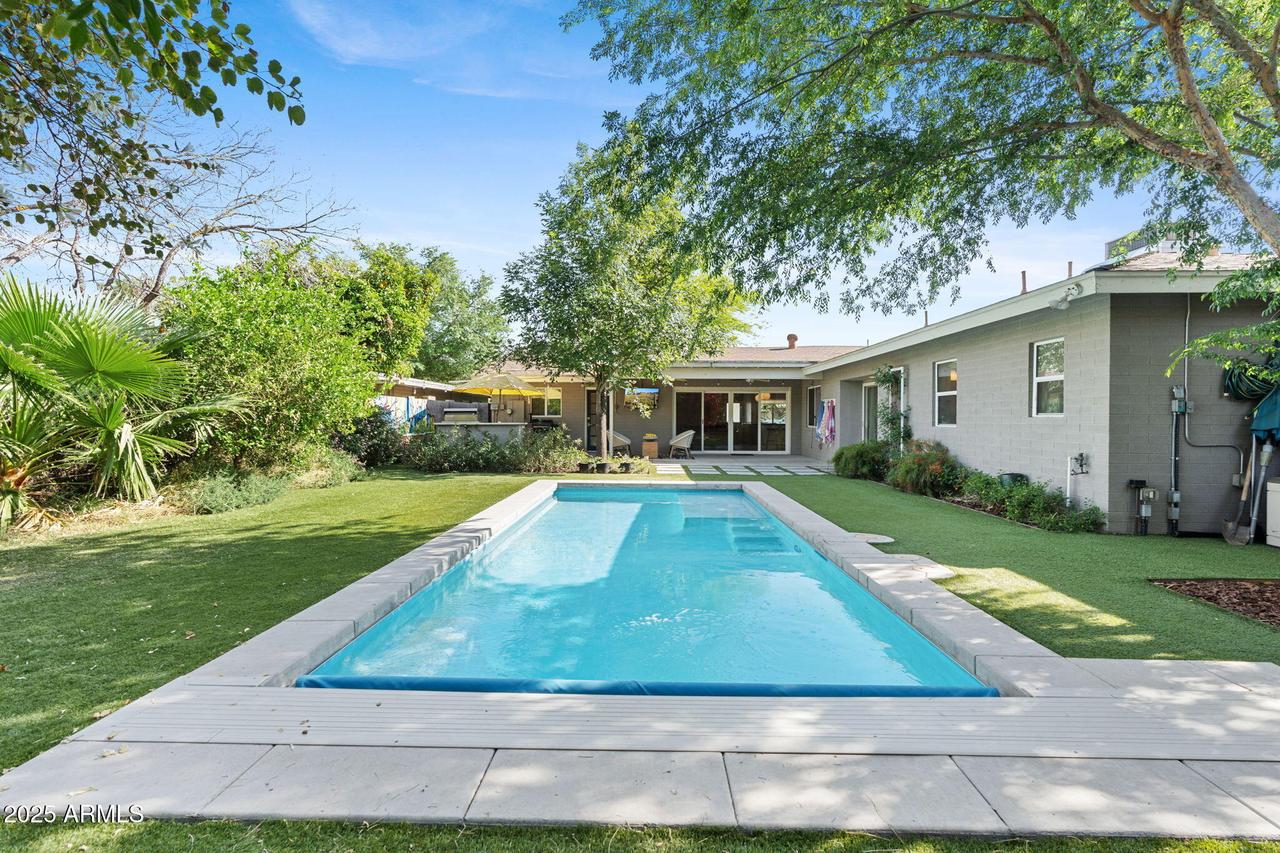 252 E Orange Dr., Phoenix, AZ 85012