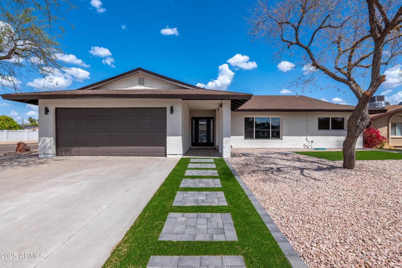 8602 E Whitton Ave., Scottsdale, AZ 85251