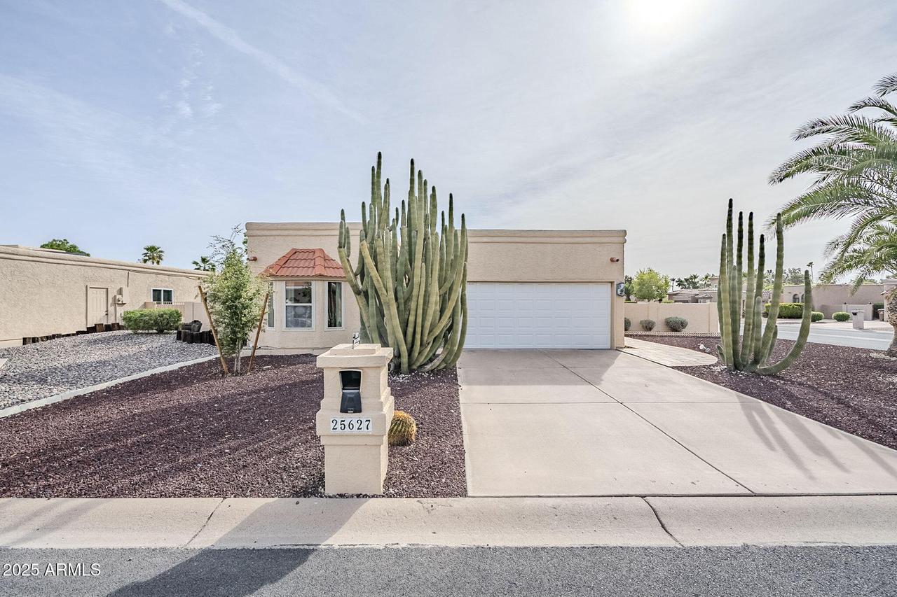 25627 S Kansas Ave., Sun Lakes, AZ 85248
