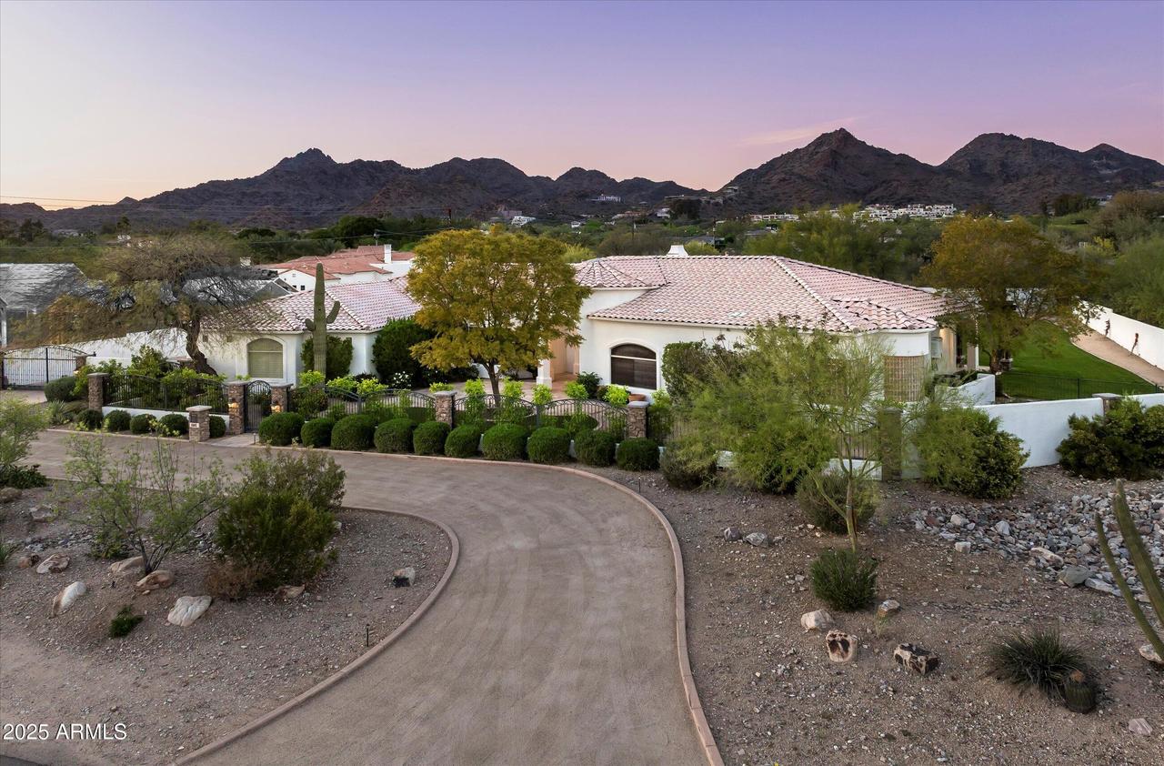 3802 E Bethany Home Rd., Paradise Valley, AZ 85253