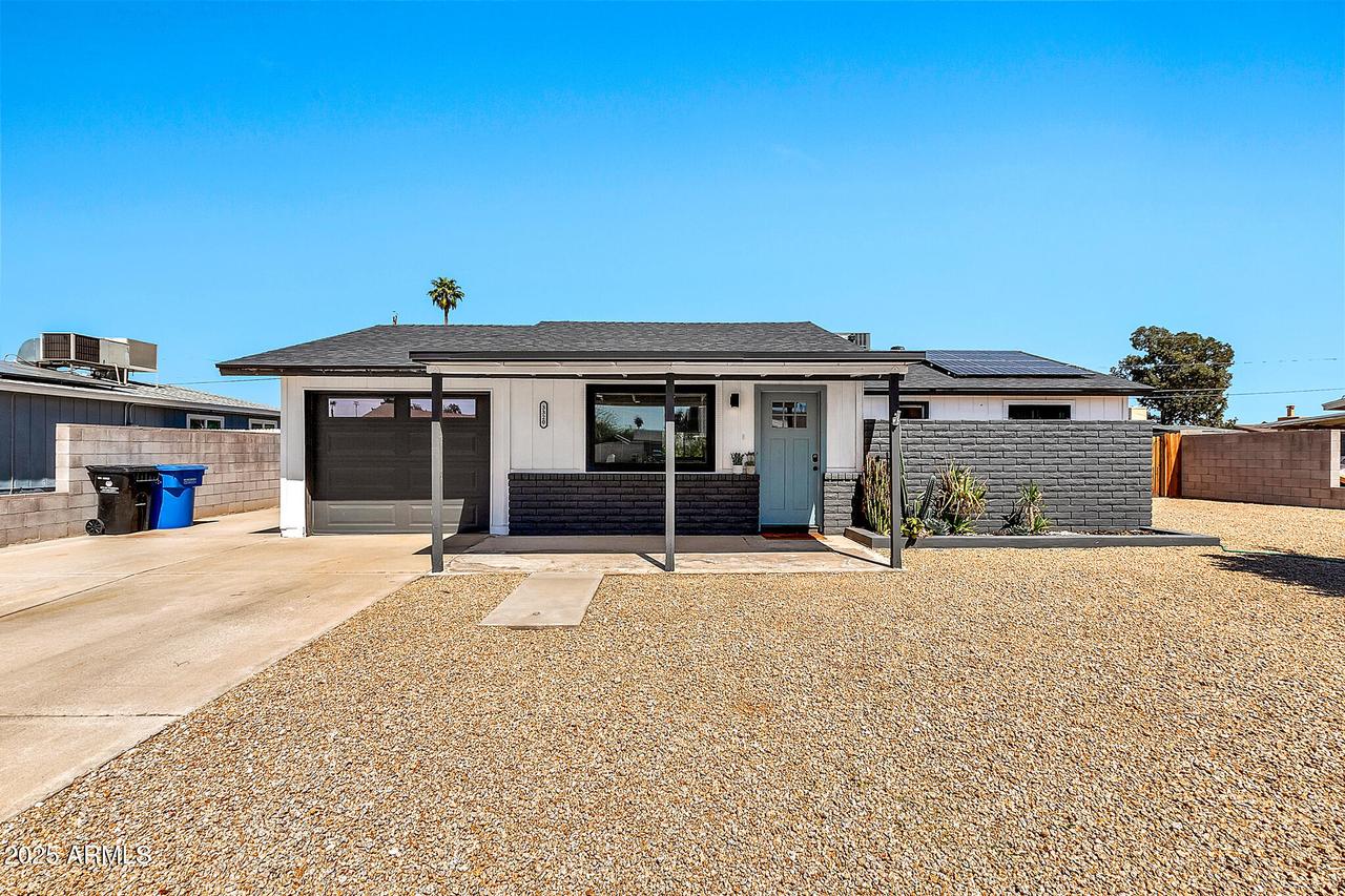 3320 E Claire Dr., Phoenix, AZ 85032