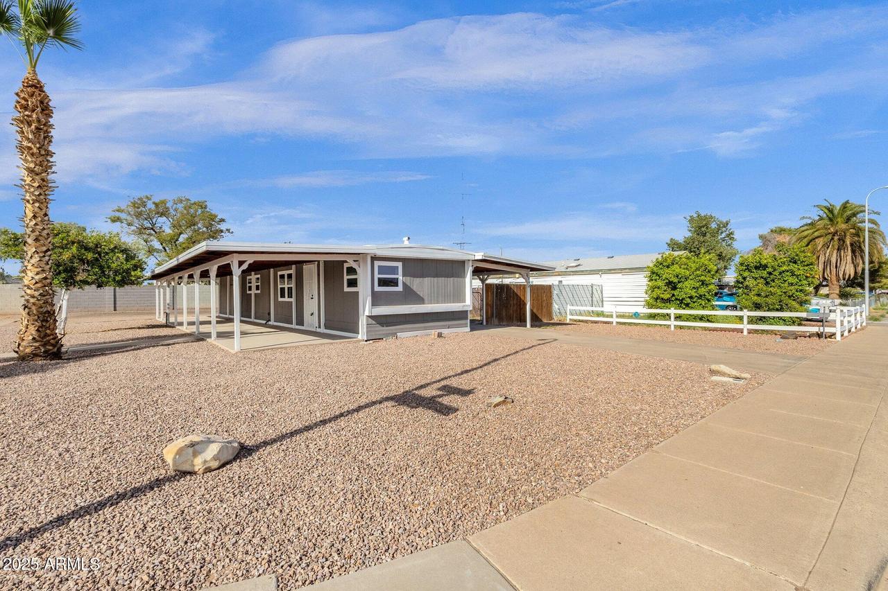848 W Calle Del Norte, Chandler, AZ 85225