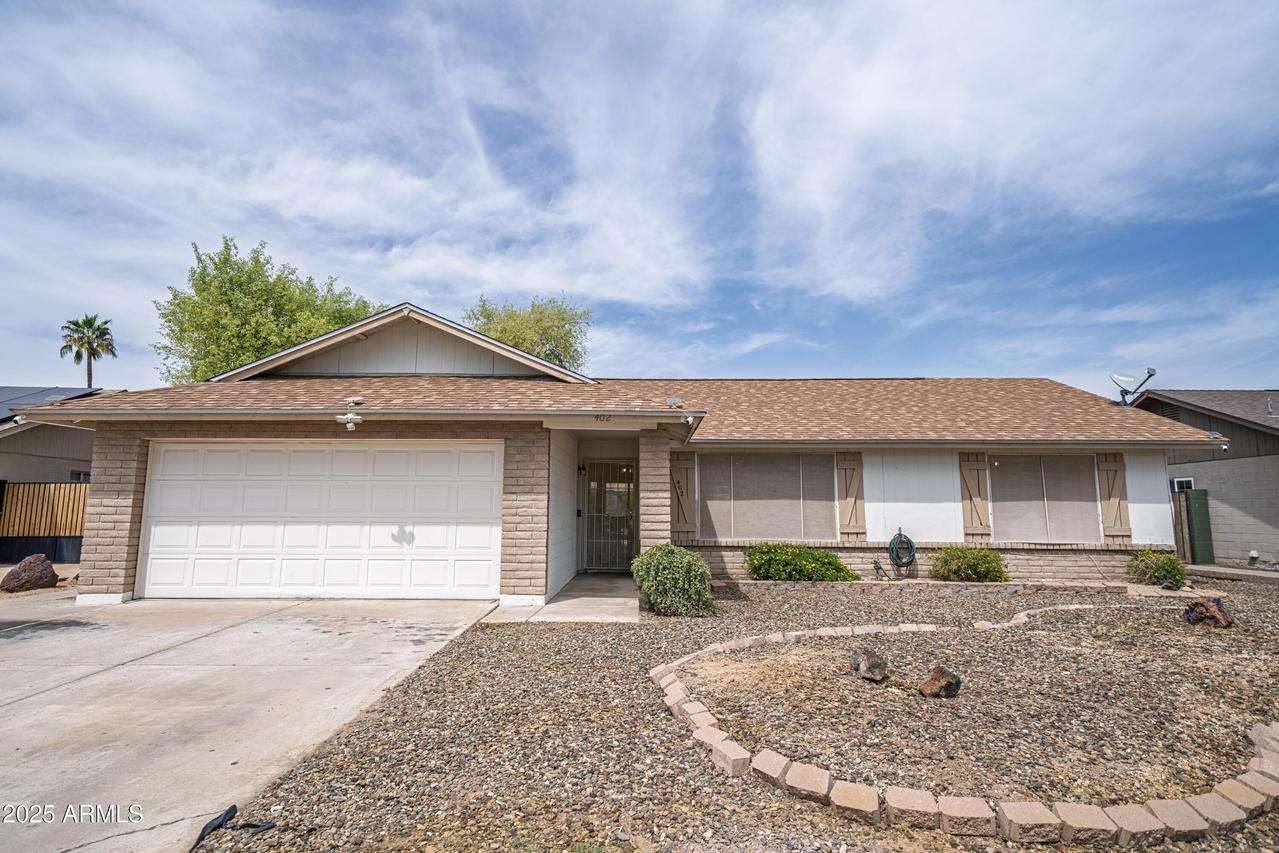 402 W Mohawk Ln., Phoenix, AZ 85027