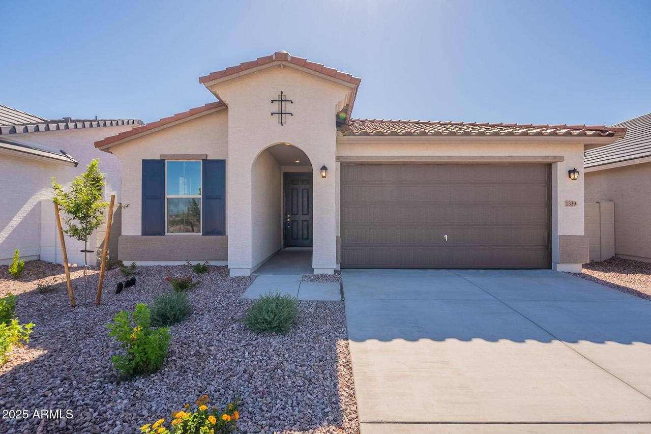 1339 S 215th Dr., Buckeye, AZ 85326