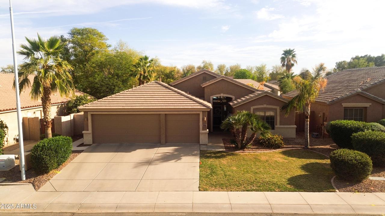 203 W Raven Dr., Chandler, AZ 85286