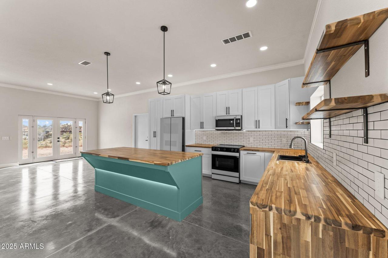 45816 N 288th Ave., Wickenburg, AZ 85390