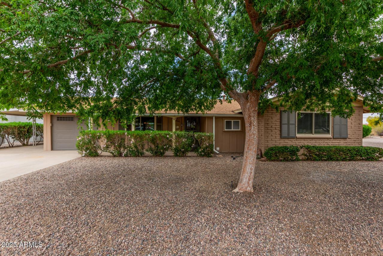 9920 W Crosby Cir., Sun City, AZ 85351