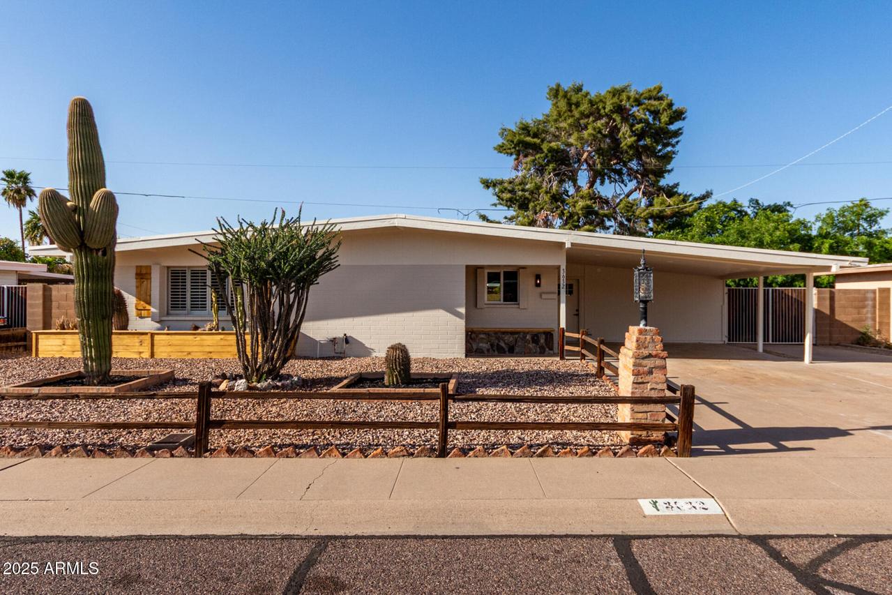 3632 E Poinsettia Dr., Phoenix, AZ 85028