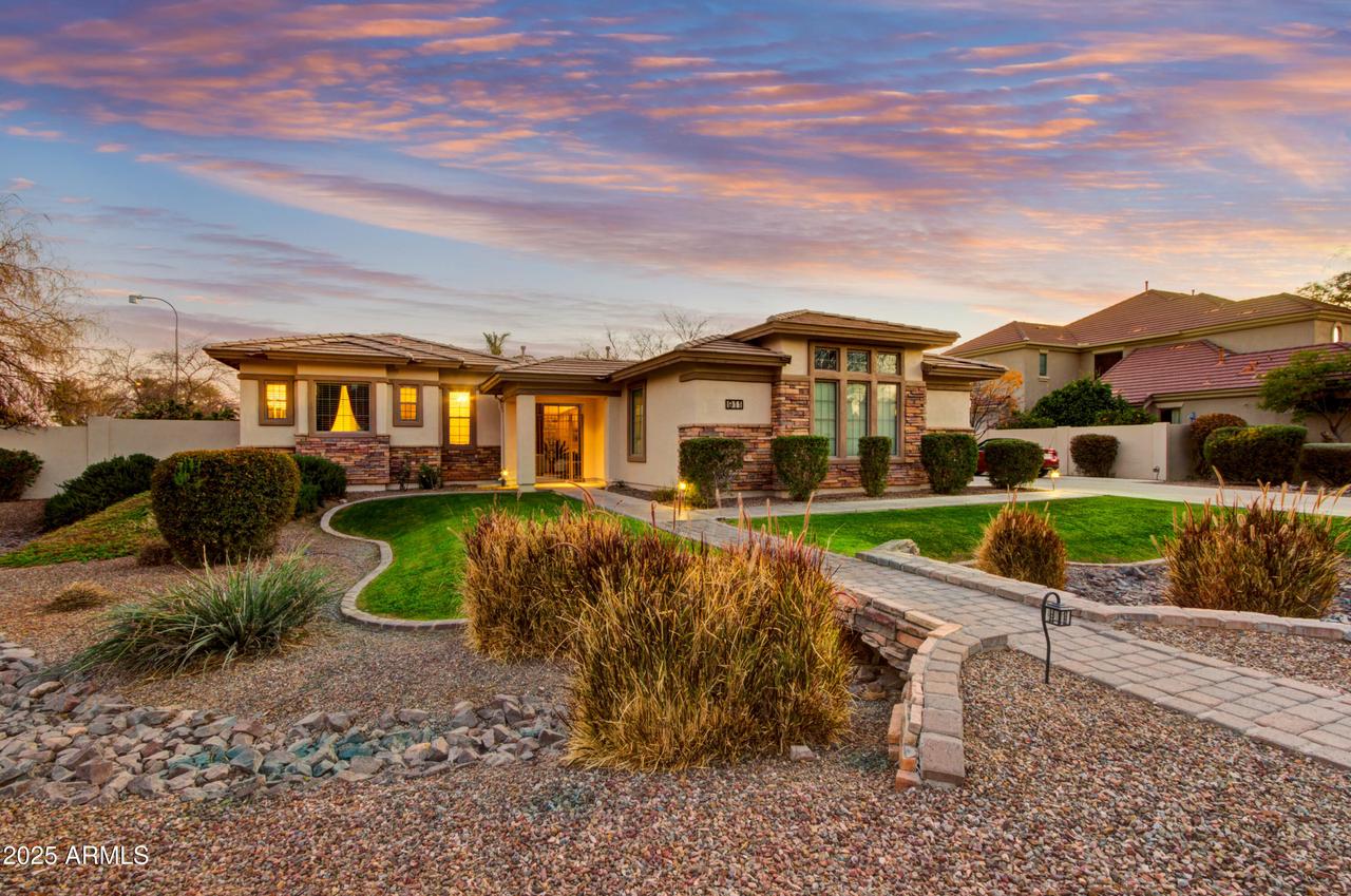 911 E Desert Inn Dr., Chandler, AZ 85249