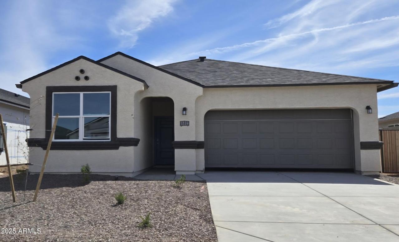 5559 E Rock Bush Ln., San Tan Valley, AZ 85140