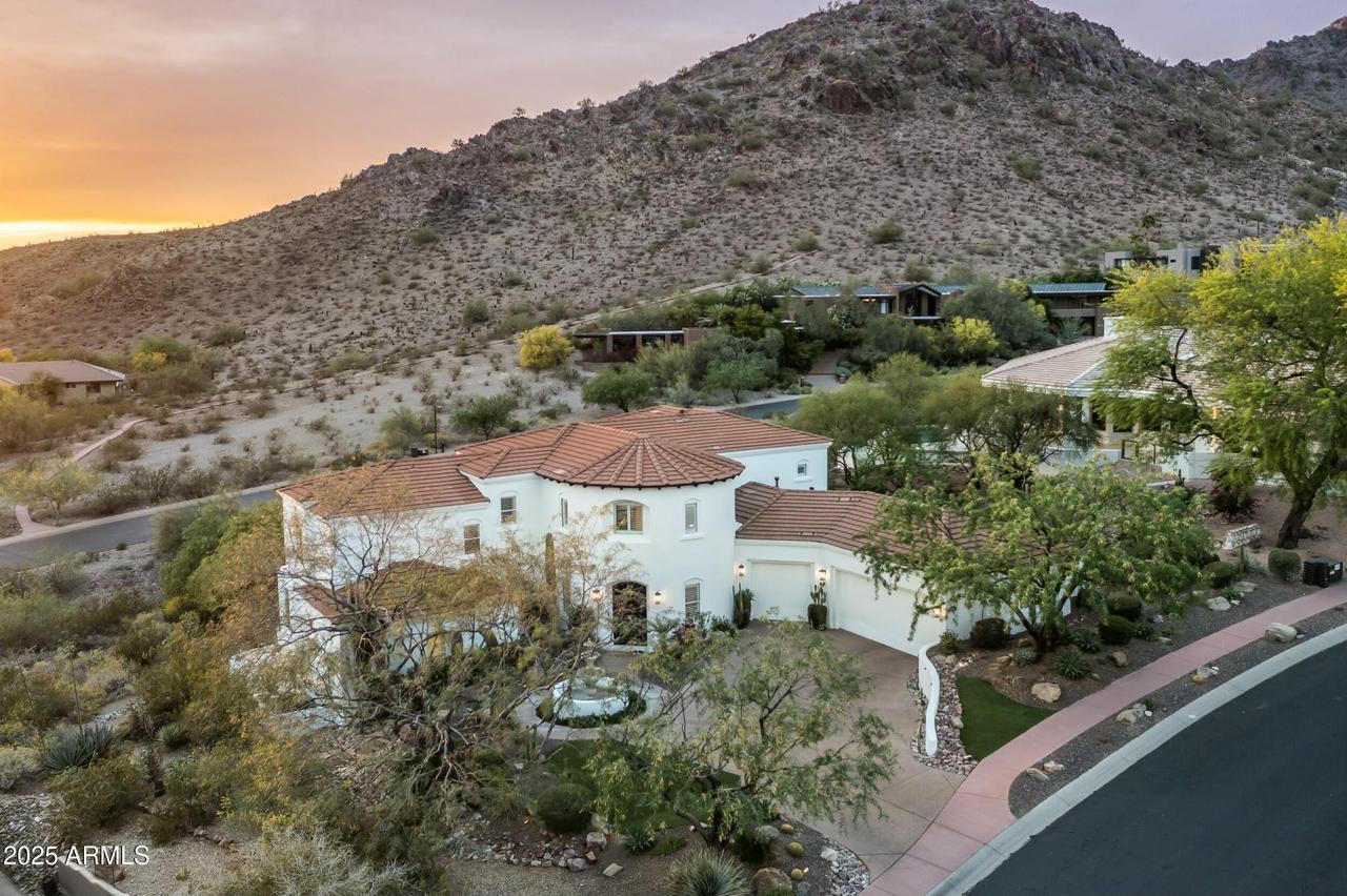 6556 N Arizona Biltmore Cir., Phoenix, AZ 85016