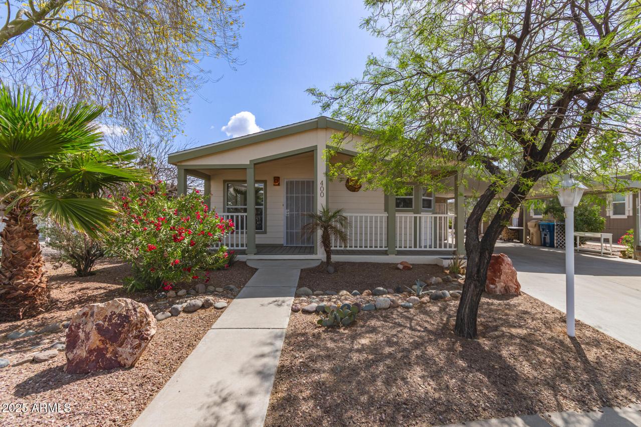 2000 S Apache Rd. #400, Buckeye, AZ 85326