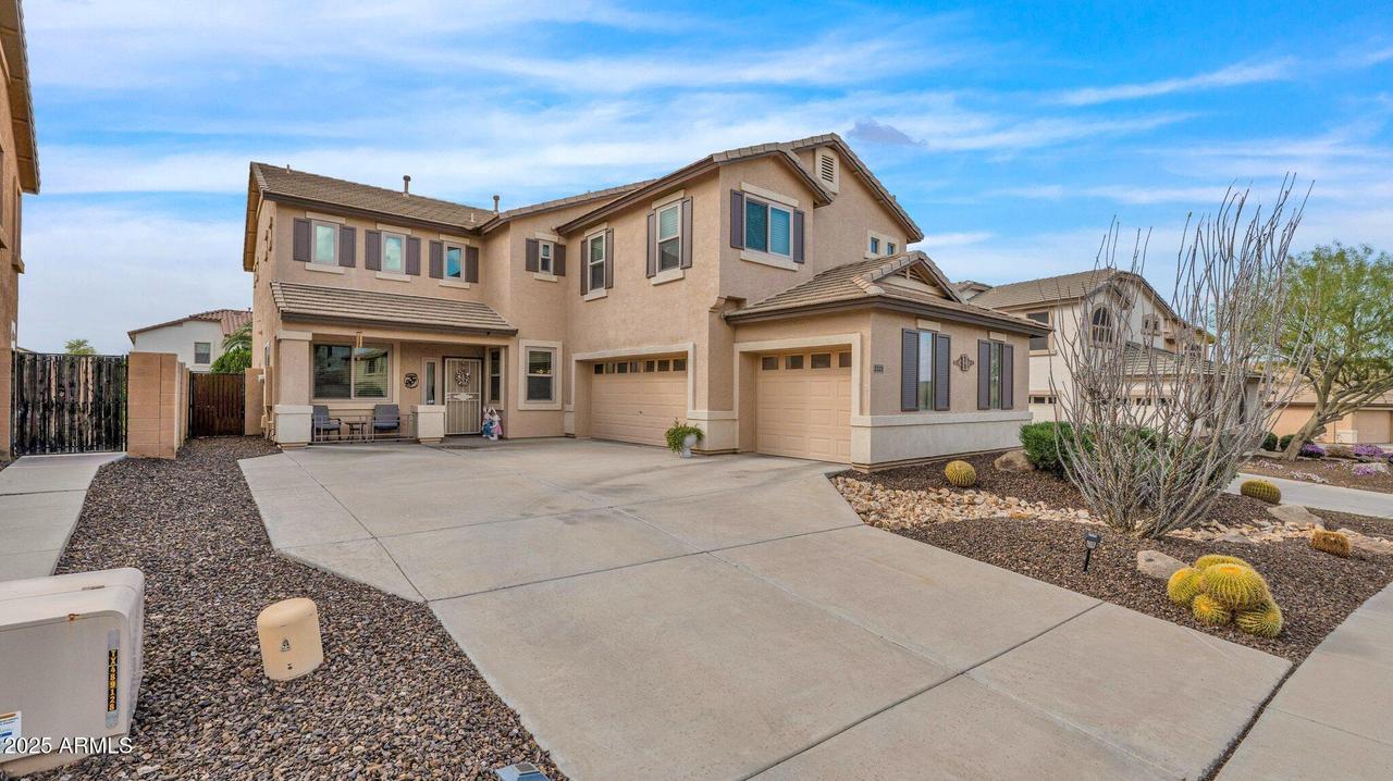 2221 W Steed Ridge, Phoenix, AZ 85085