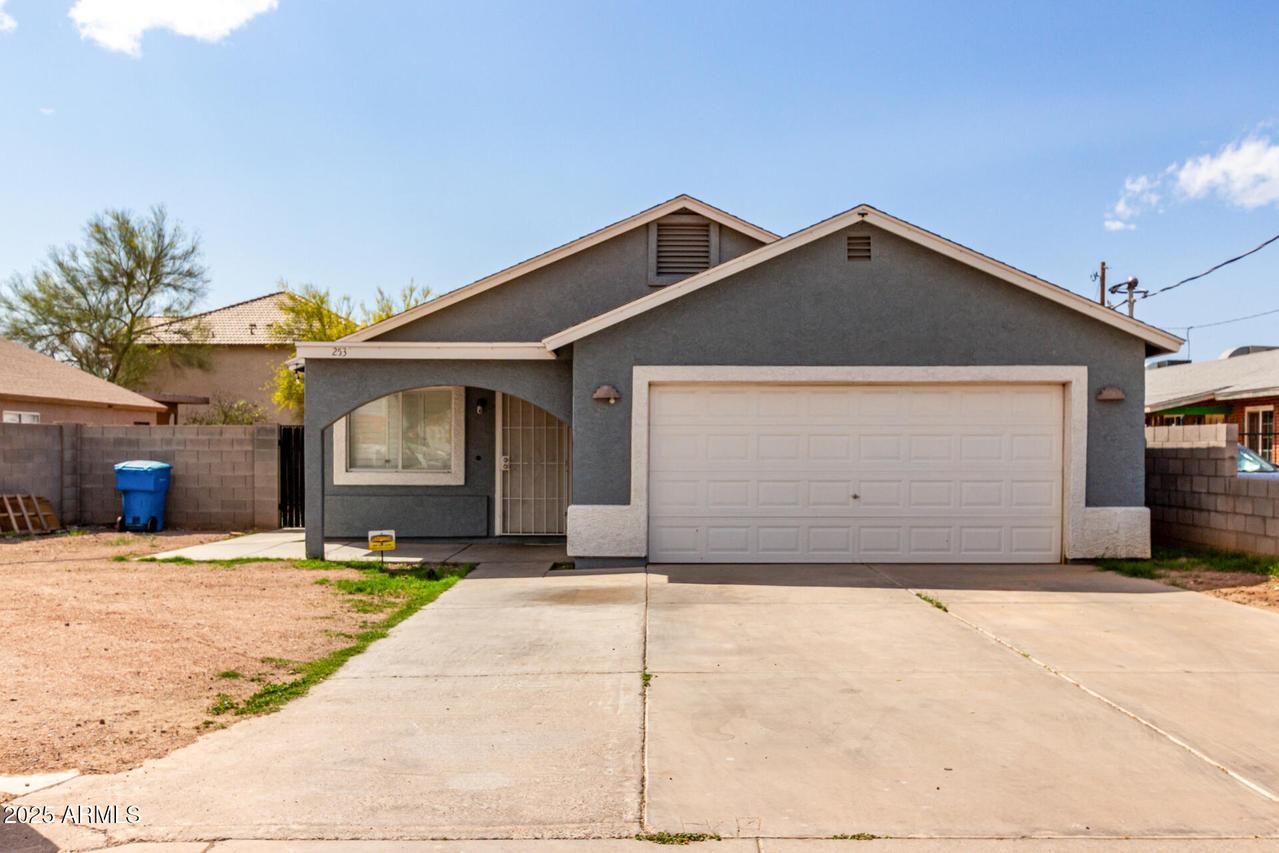 253 W Tamarisk St., Phoenix, AZ 85041