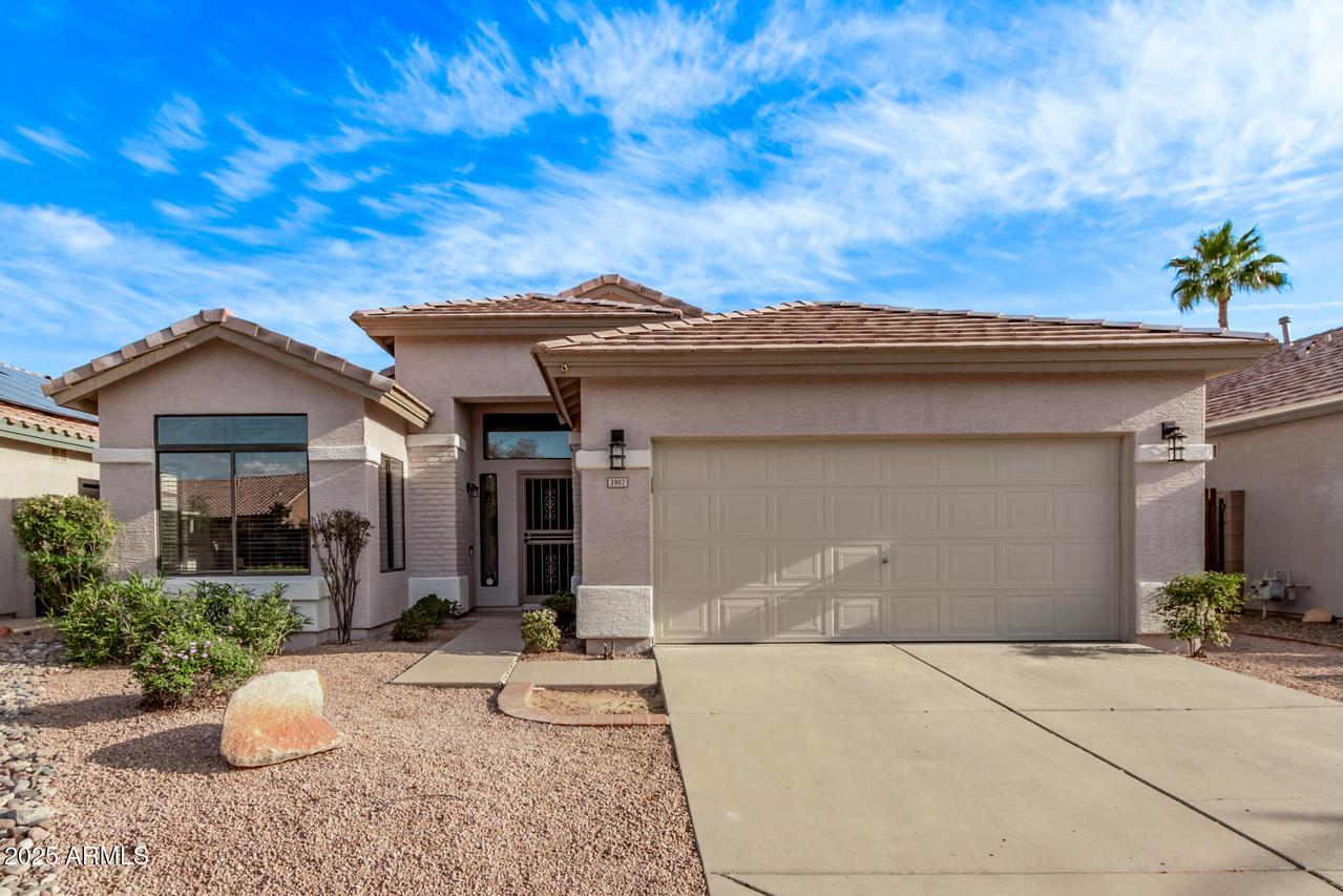 3907 E Topeka Dr., Phoenix, AZ 85050