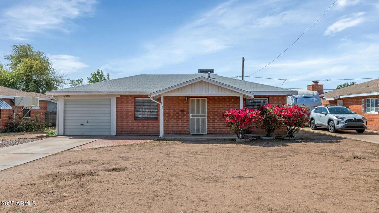 2139 W Whitton Ave., Phoenix, AZ 85015
