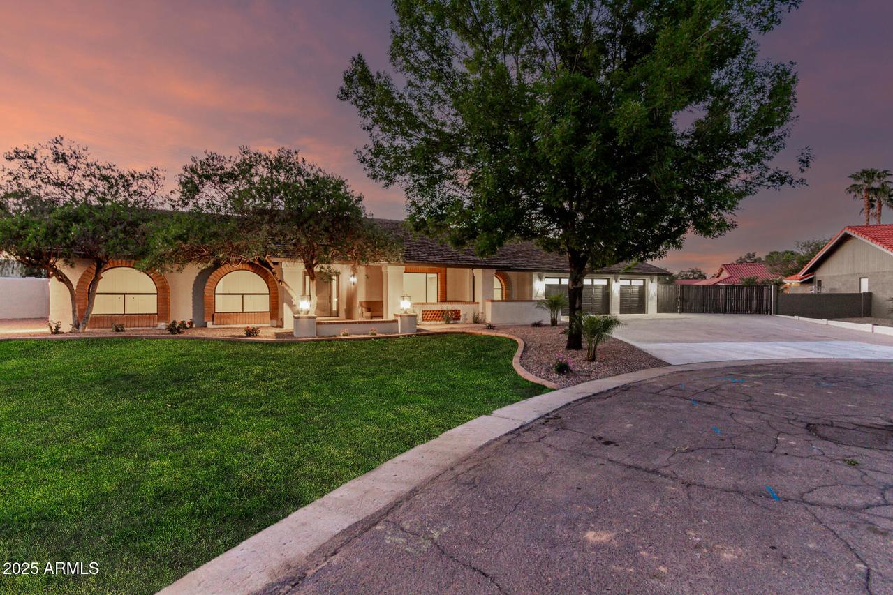 226 W Ranch Rd., Tempe, AZ 85284