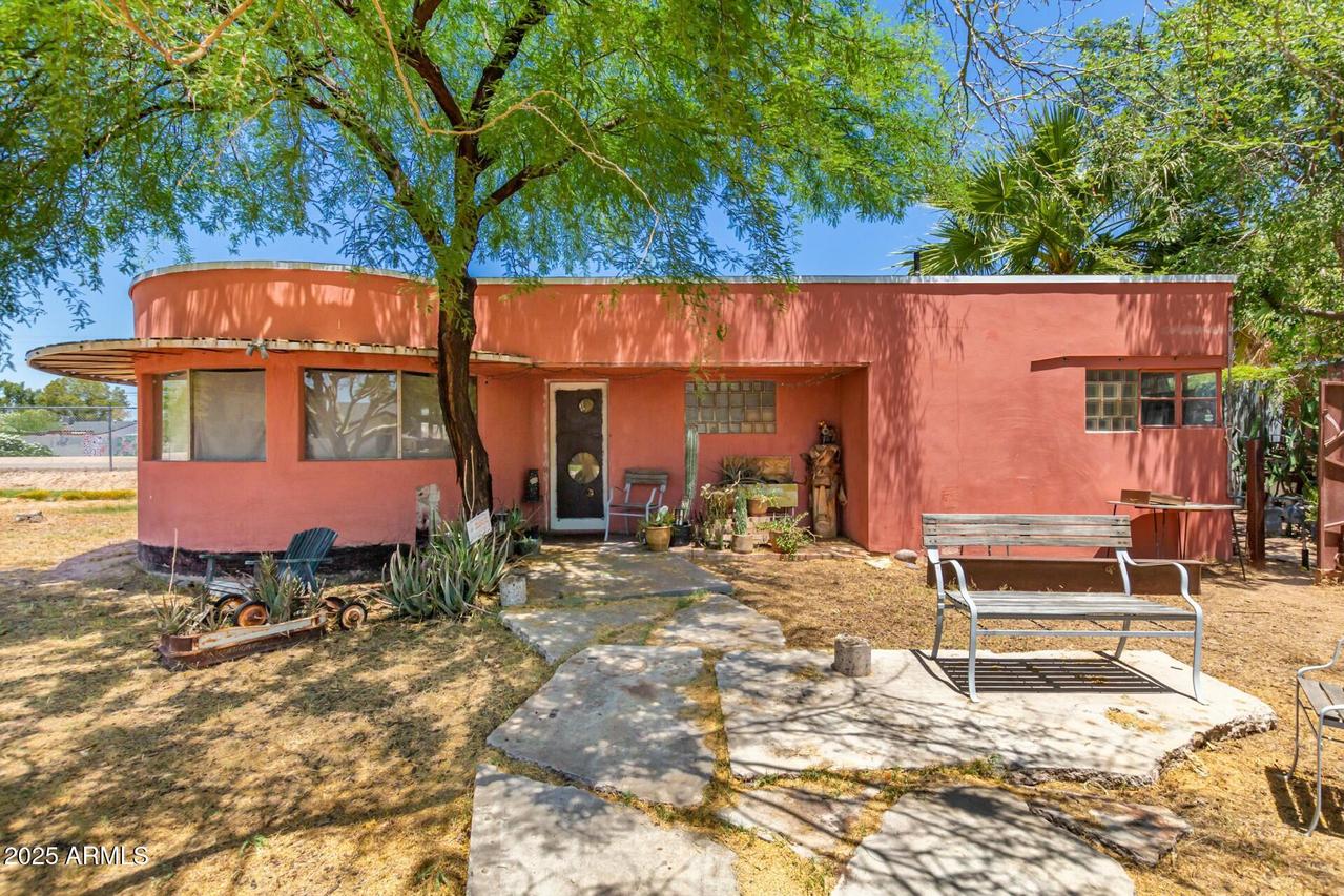 330 W Minnezona Ave., Phoenix, AZ 85013