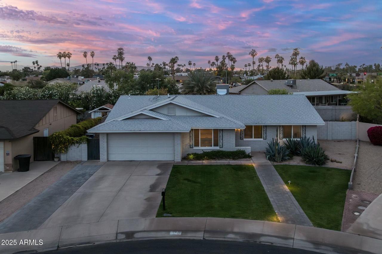 5206 S Clark Dr., Tempe, AZ 85283