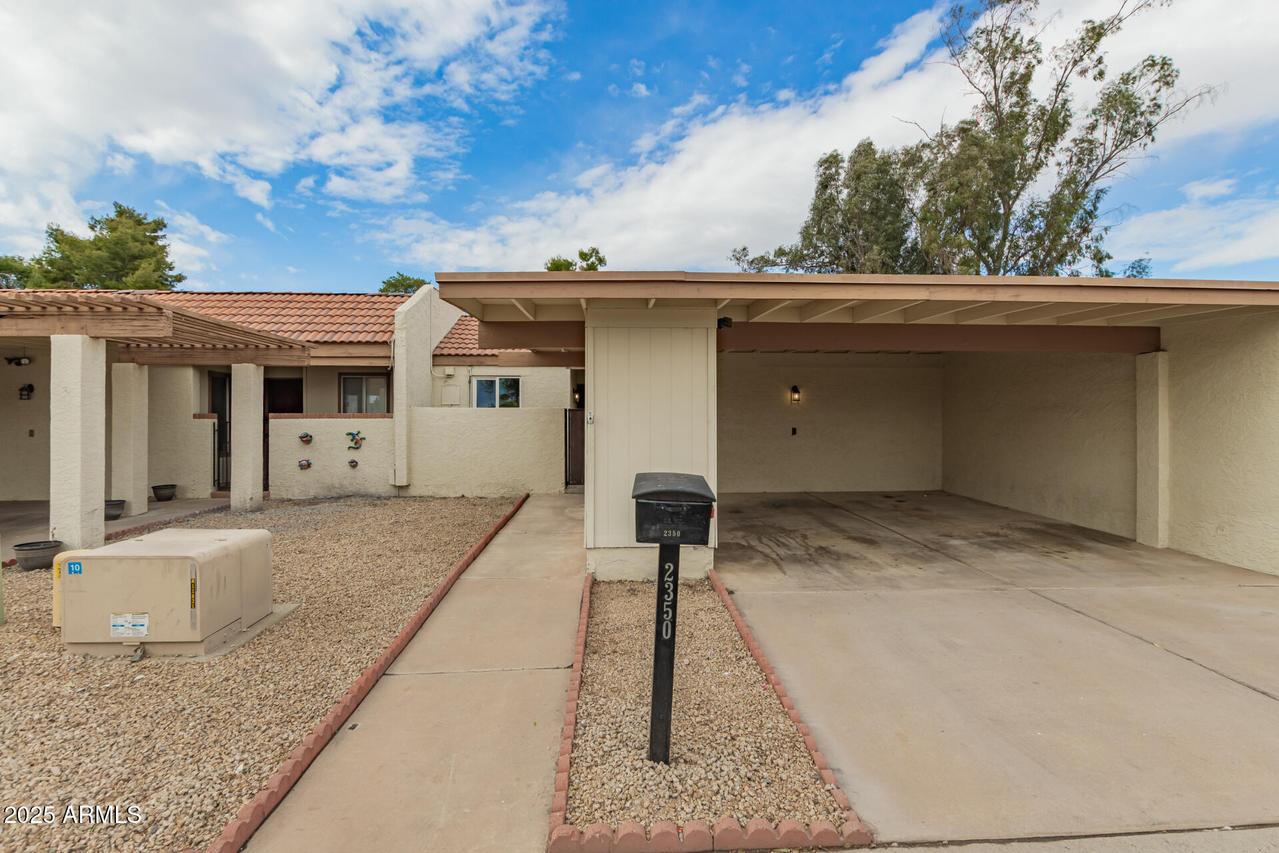 2350 W Rue De Lamour Ave., Phoenix, AZ 85029