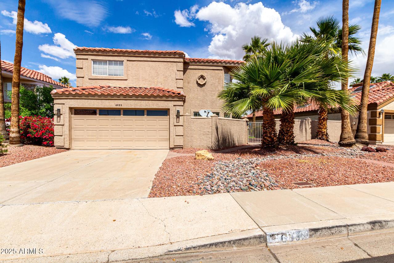 6832 W Morrow Dr., Glendale, AZ 85308