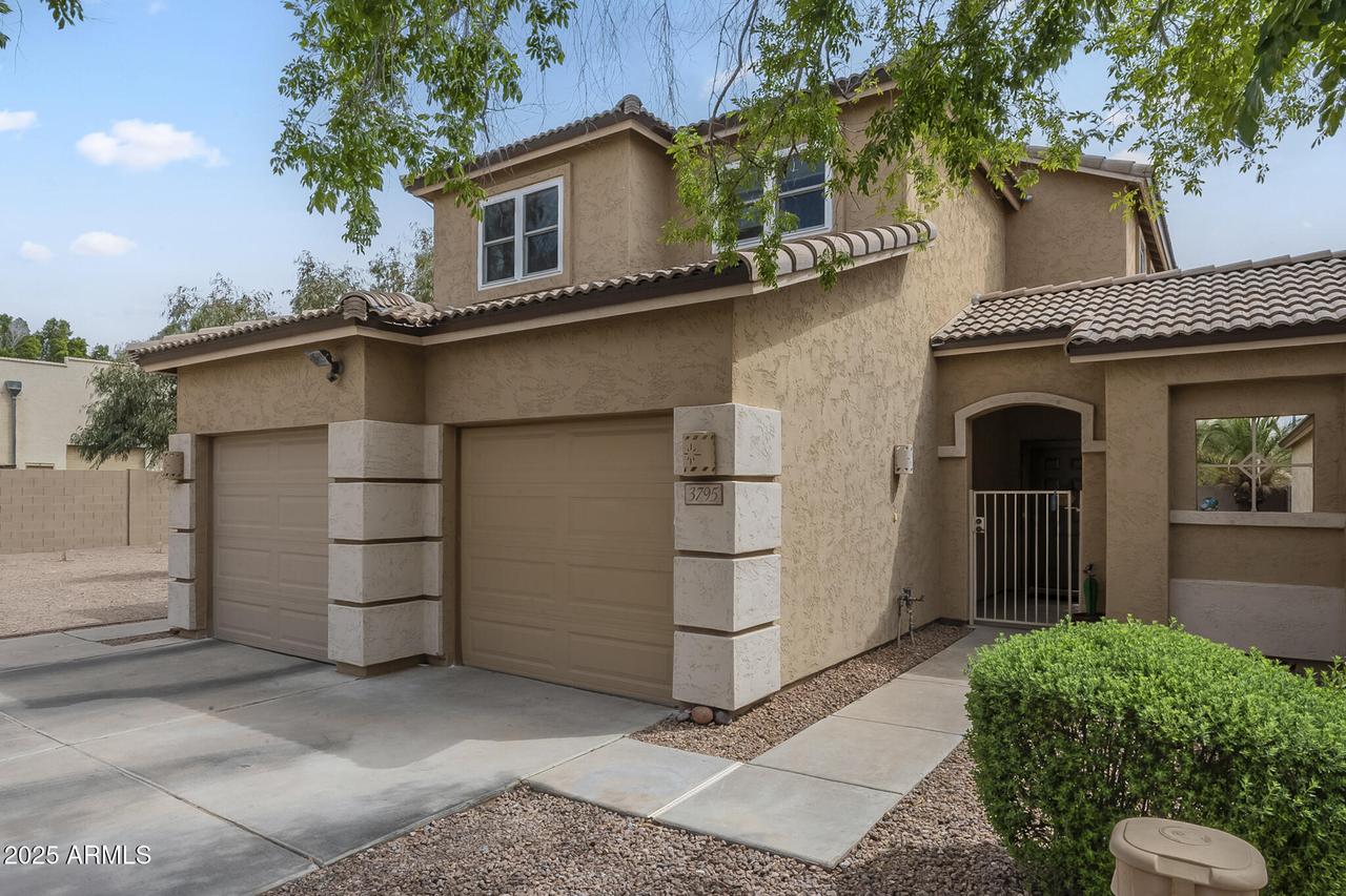 3795 W Mercury Way, Chandler, AZ 85226