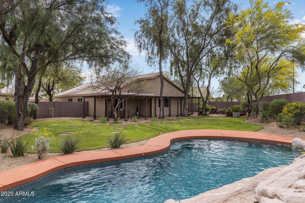 13578 N 74th Ln., Peoria, AZ 85381
