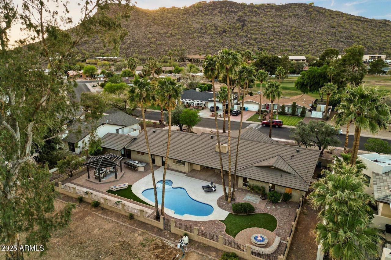 943 W Moon Valley Dr., Phoenix, AZ 85023