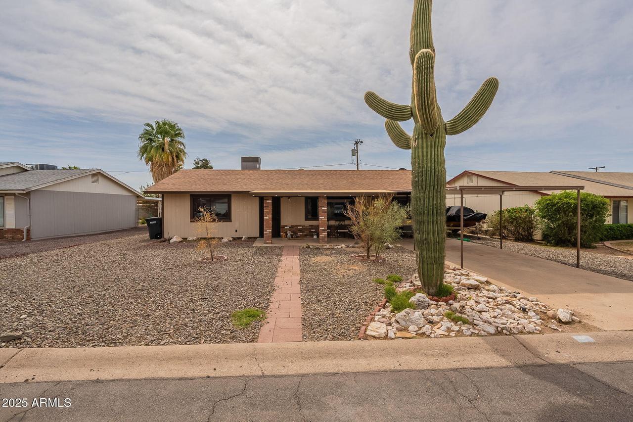 163 Peretz Cir., Morristown, AZ 85342