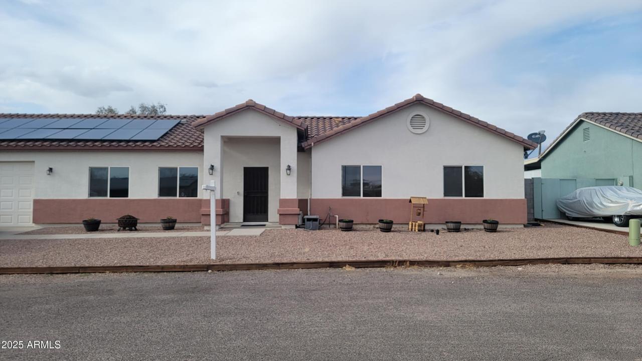 3062 W 14th Ave., Apache Junction, AZ 85120