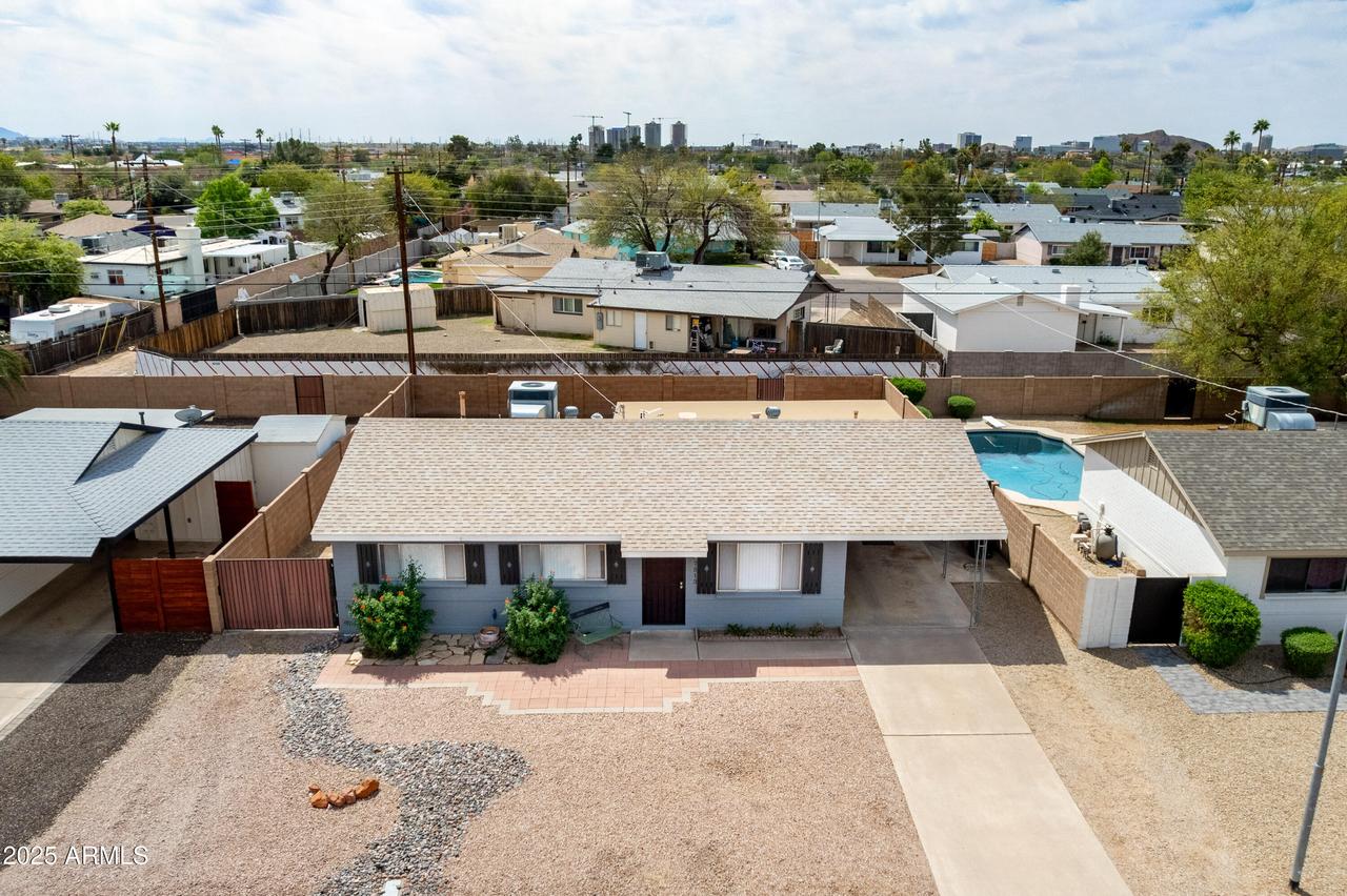 7513 E Roosevelt St., Scottsdale, AZ 85257