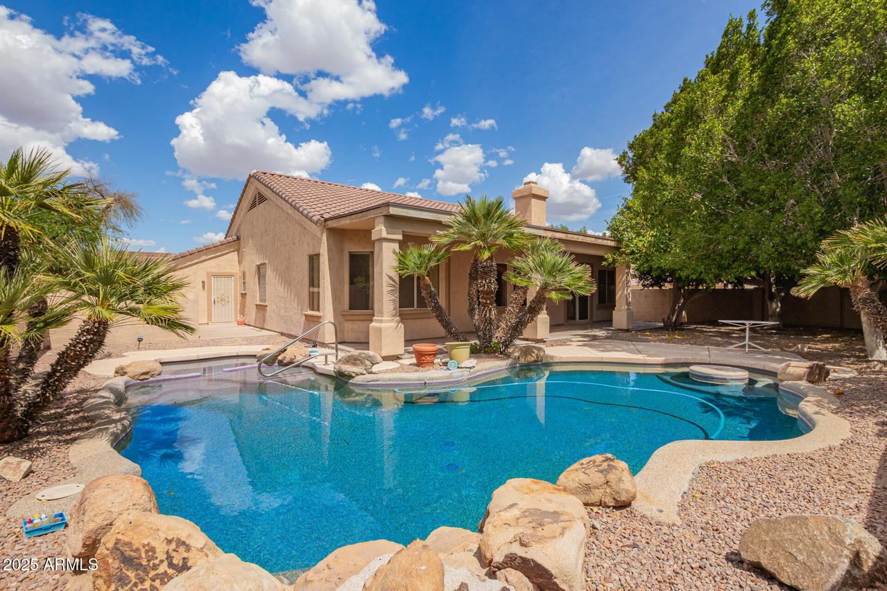 1211 W Hawken Way, Chandler, AZ 85286