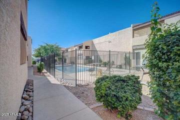 720 E Alice Ave. #109, Phoenix, AZ 85020