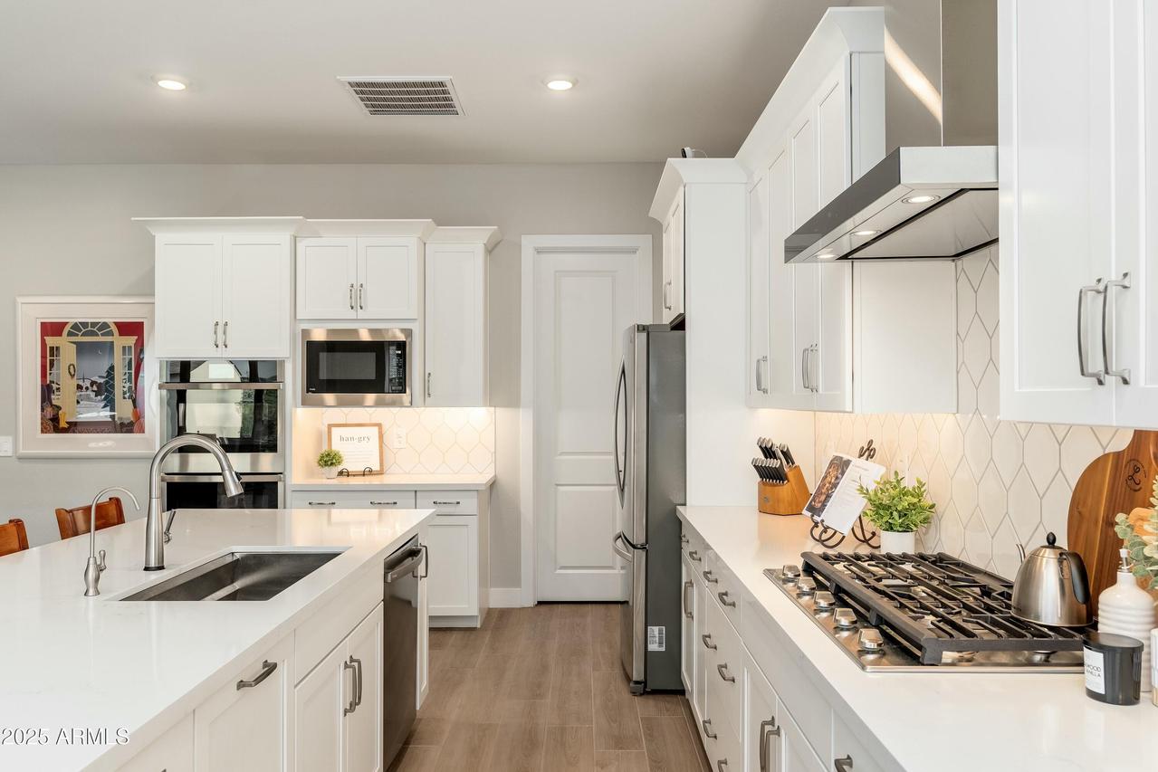 1290 E Lodgepole Ct., Gilbert, AZ 85298
