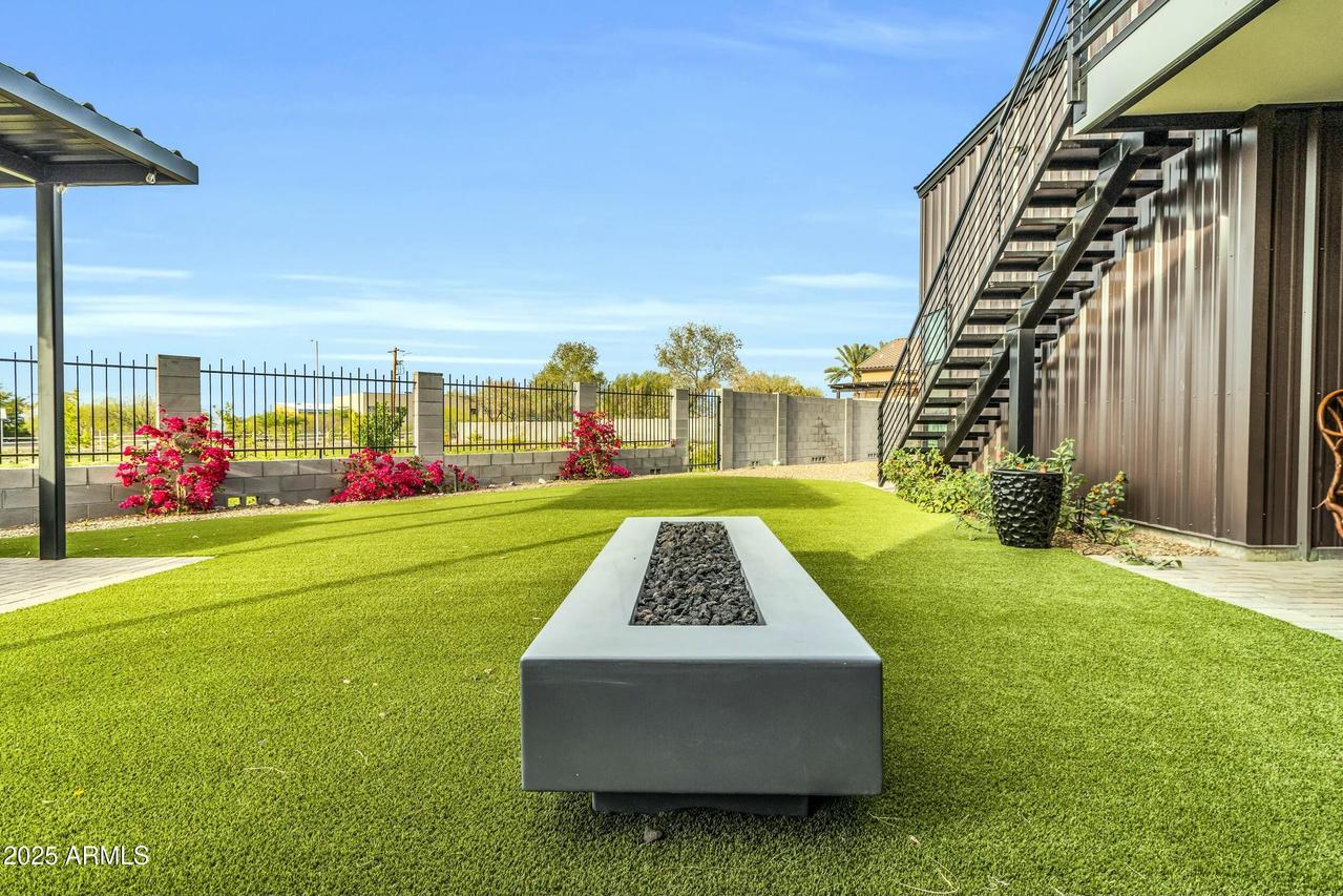 908 W Caldwell St., Phoenix, AZ 85041