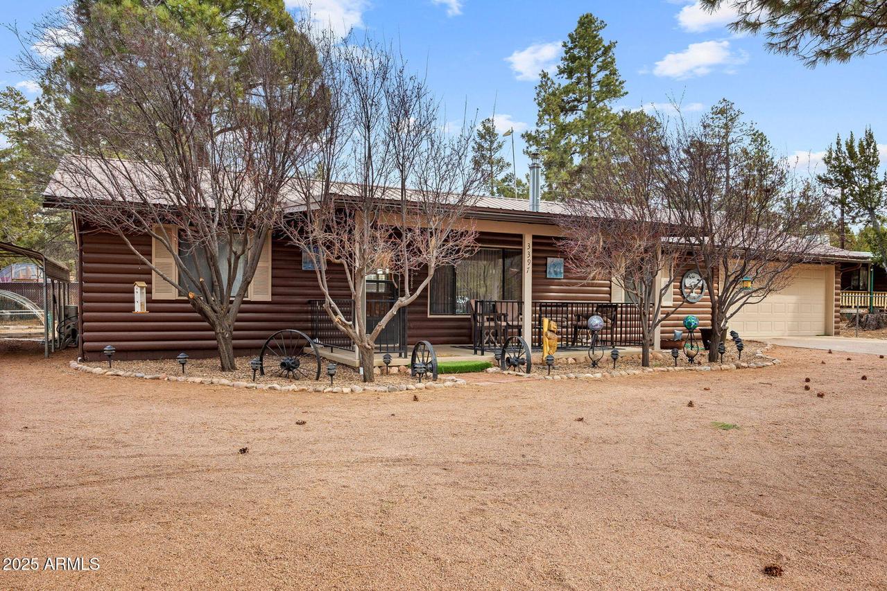 3397 Navajo Dr., Overgaard, AZ 85933