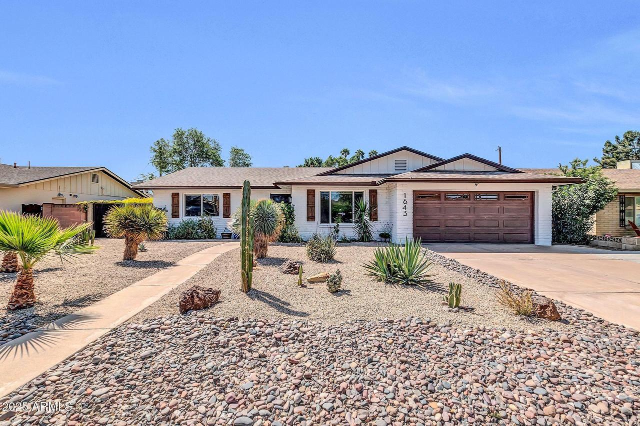 1643 W Harmont Dr., Phoenix, AZ 85021