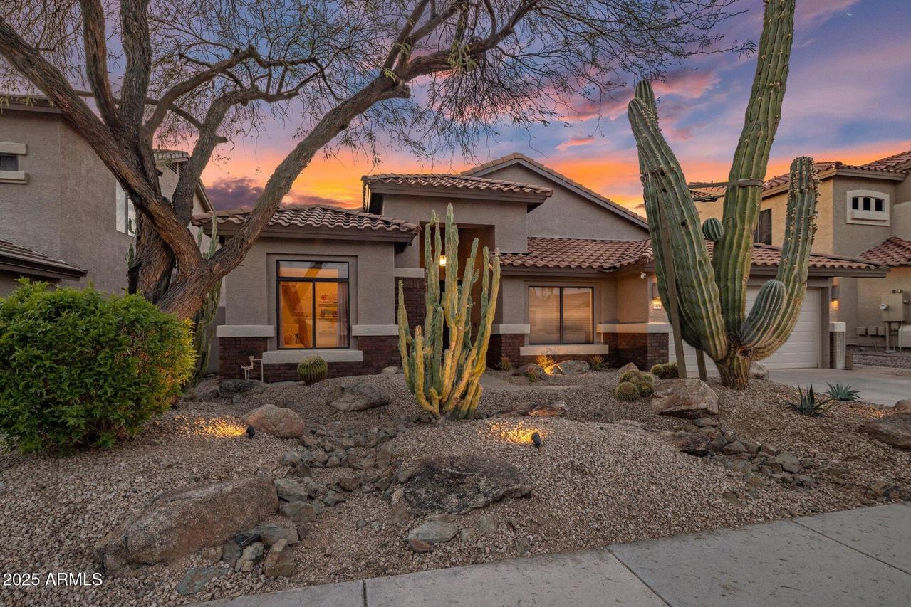 22036 N 44th Pl., Phoenix, AZ 85050