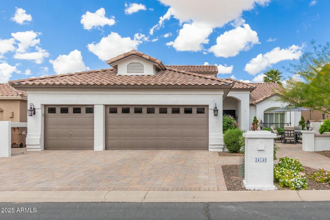 24140 S Lakeway Cir., Sun Lakes, AZ 85248