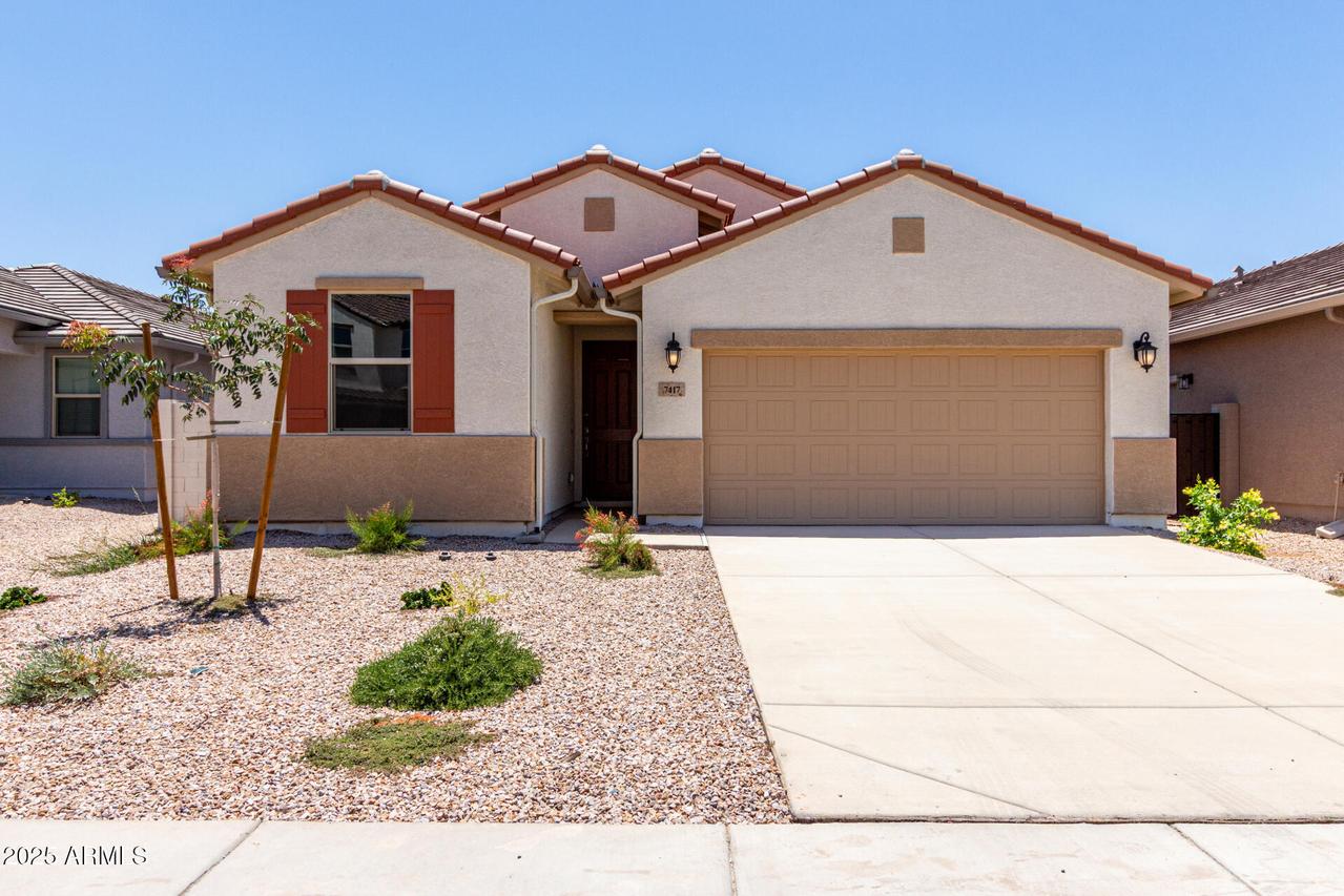 7417 E Hackamore Ln., San Tan Valley, AZ 85143