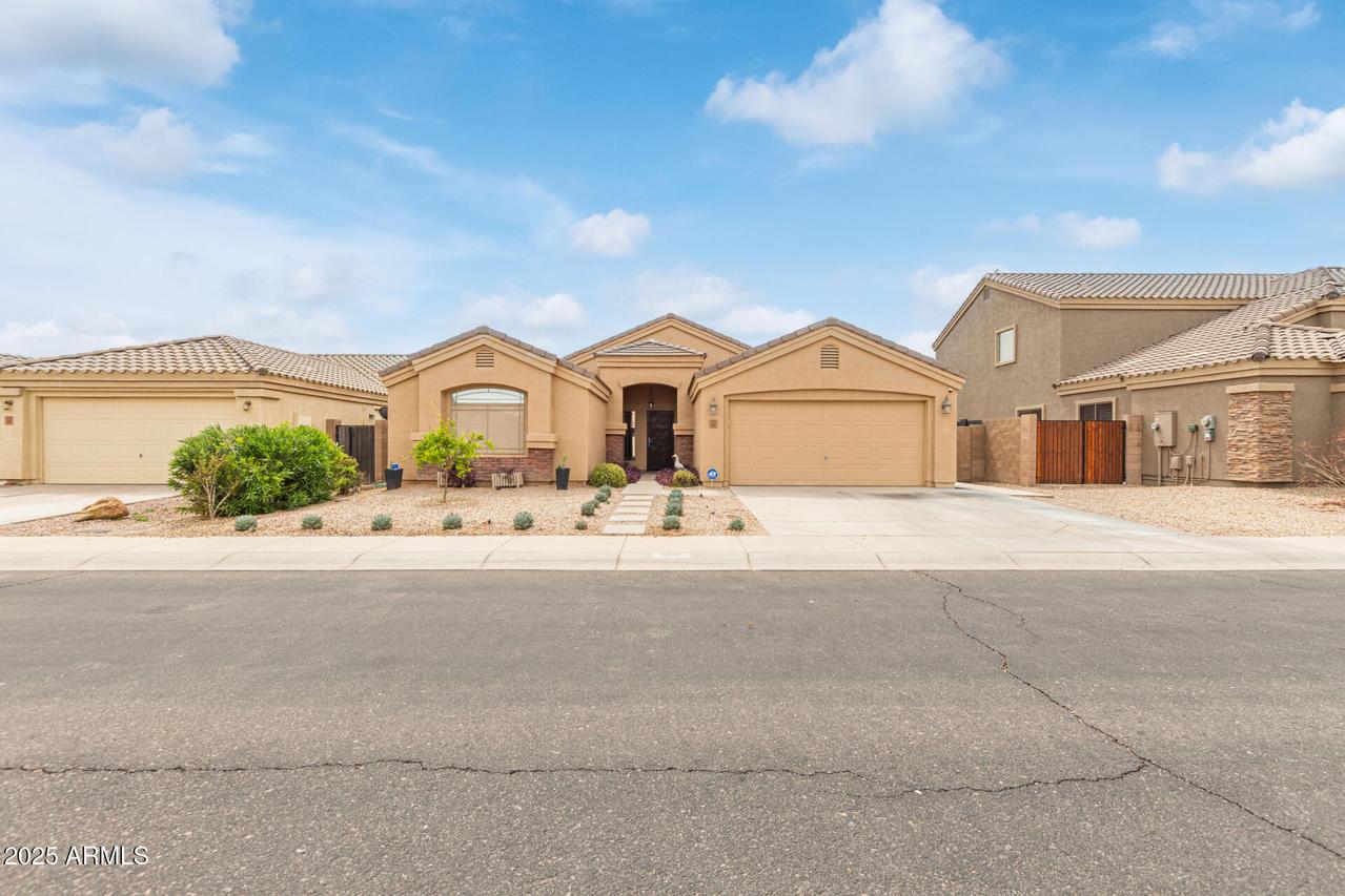 1231 W Beacon Ct., Casa Grande, AZ 85122