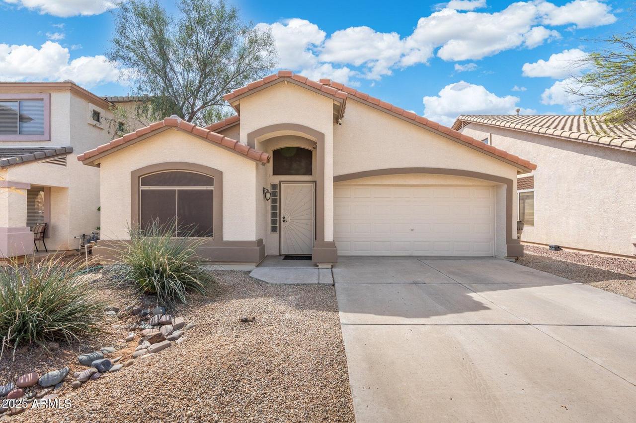 2523 W Running Deer Tr., Phoenix, AZ 85085